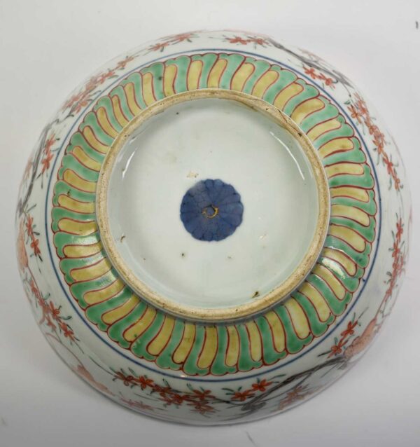 Large Imari bowl, 18th century Edo period, blue red and white. - Image 7