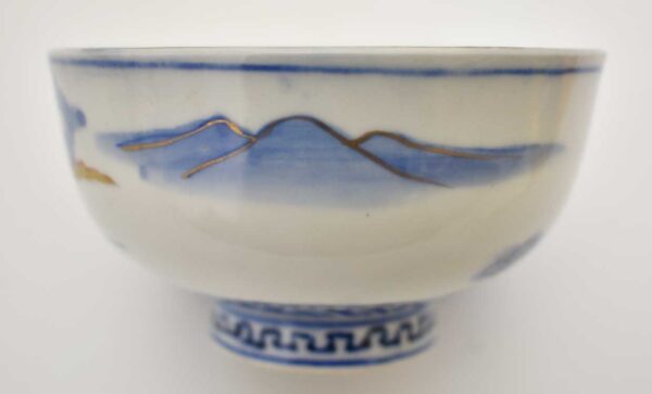 Five ceramic Arita bowls - Image 6