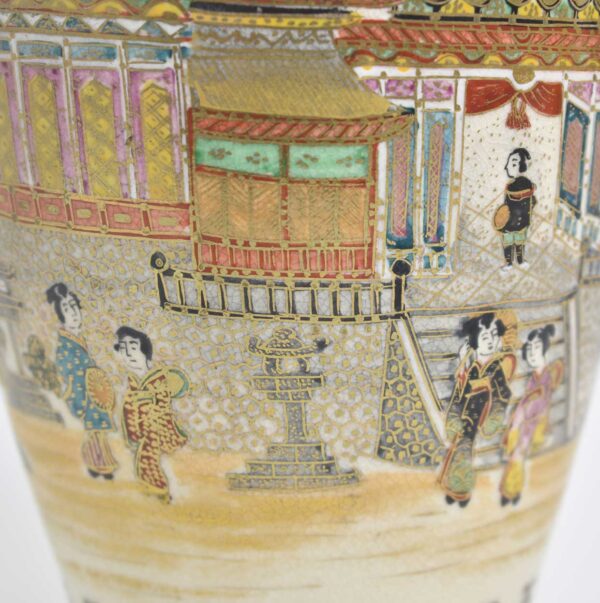 Satsuma vase.  - Image 5