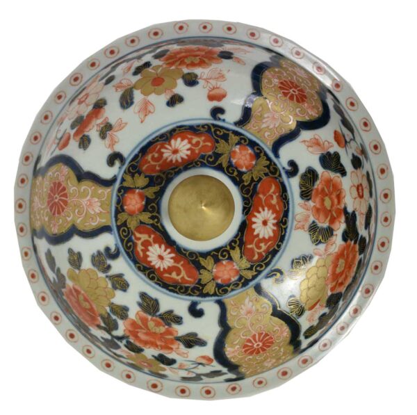 Covered large Imari bowl - Image 5