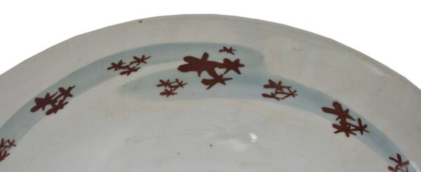 Large Kutani plate with monks and landing bird - Image 7