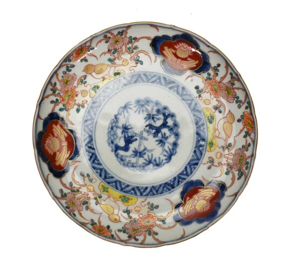 Signed Imari plate - Image 2