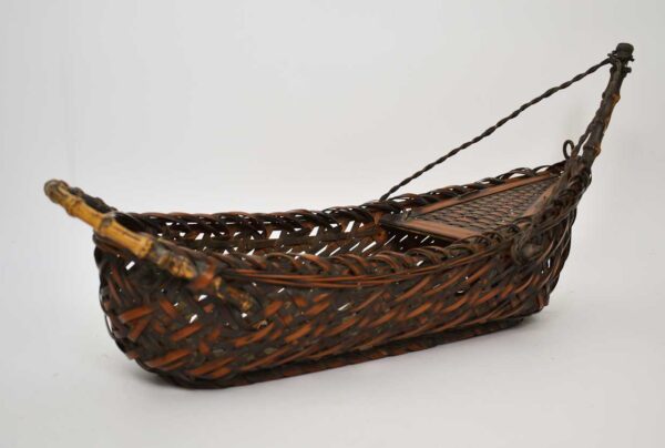 Boat-shaped ikebana basket - Image 2