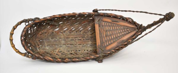 Boat-shaped ikebana basket - Image 3