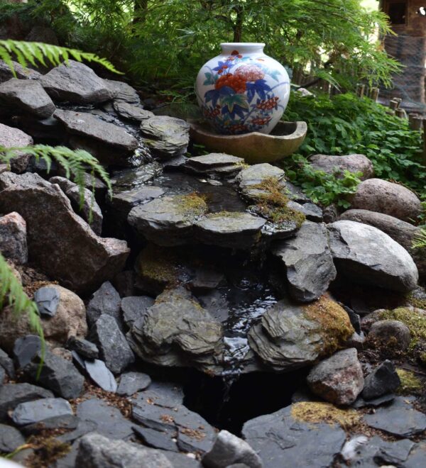 Large Nabeshima vase - Image 8